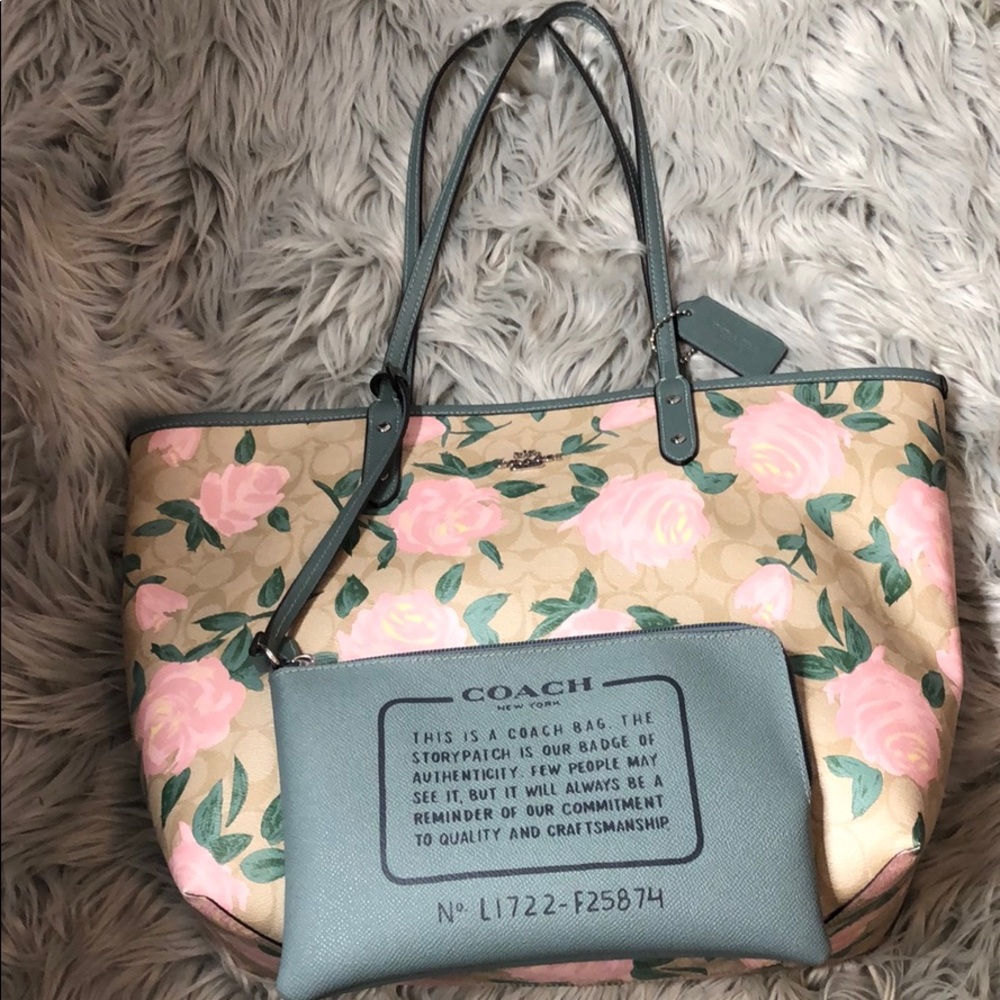 Coach tote reversible